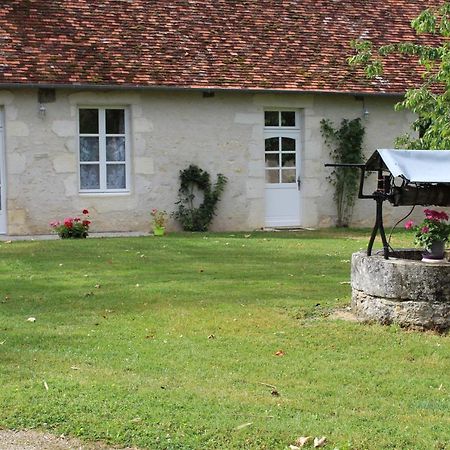 Domaine De La Touche Mosnay Bed & Breakfast Exterior photo