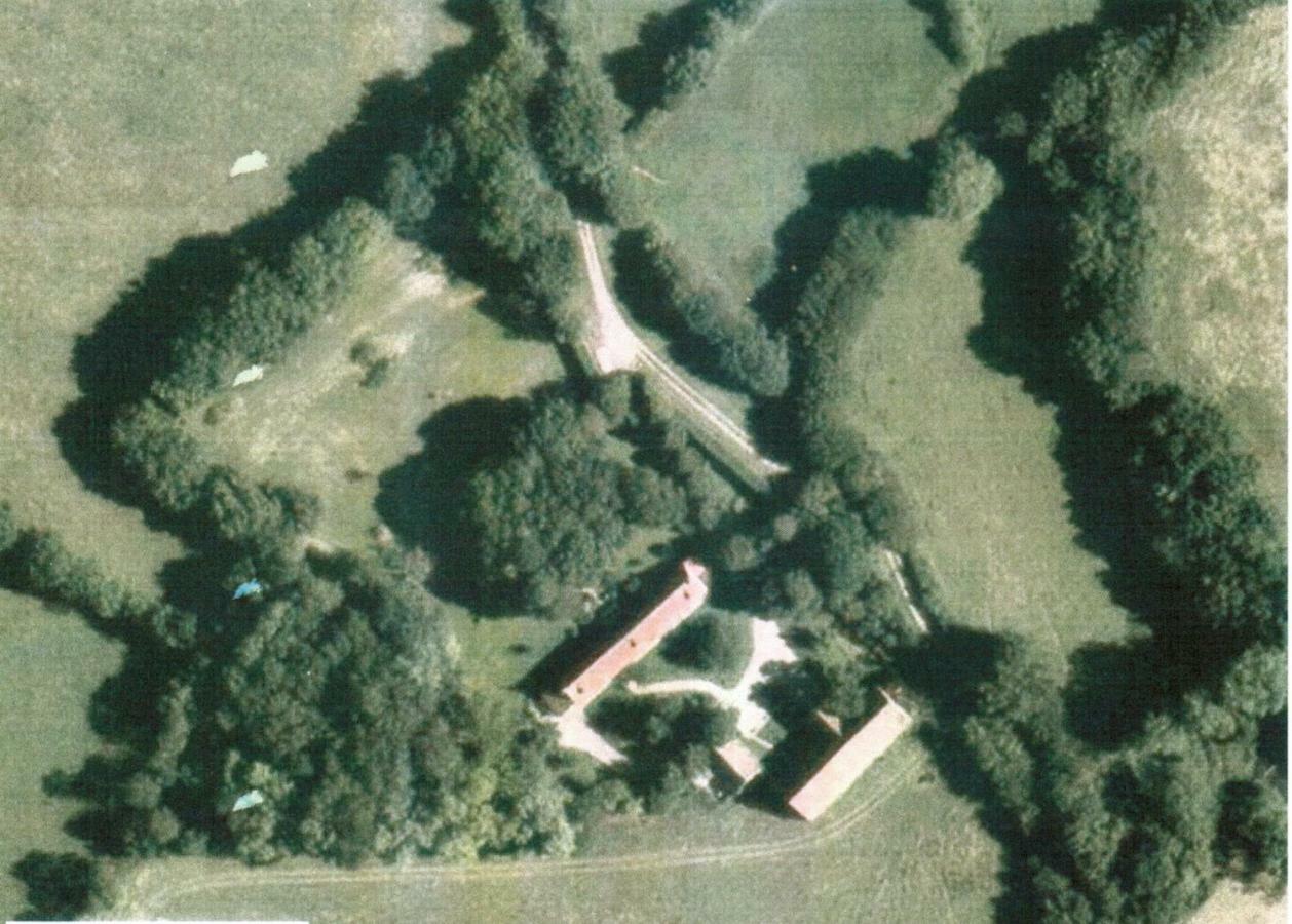 Domaine De La Touche Mosnay Bed & Breakfast Exterior photo